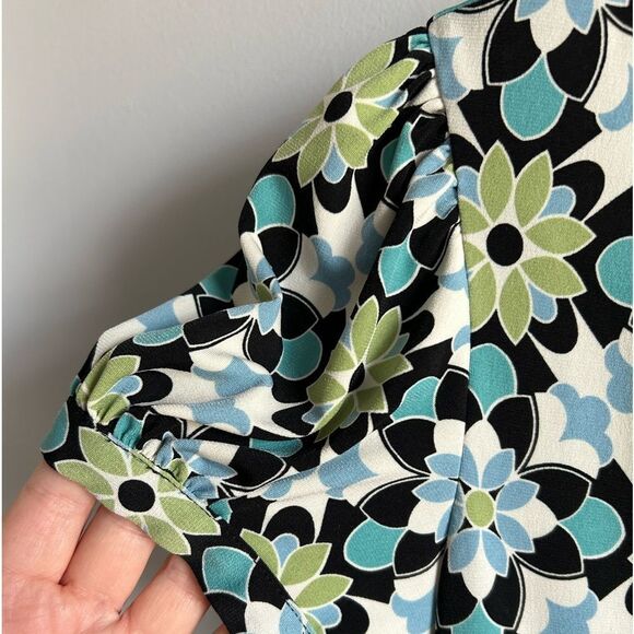 Maggy London Floral Faux Wrap Dress - Picture 5 of 8